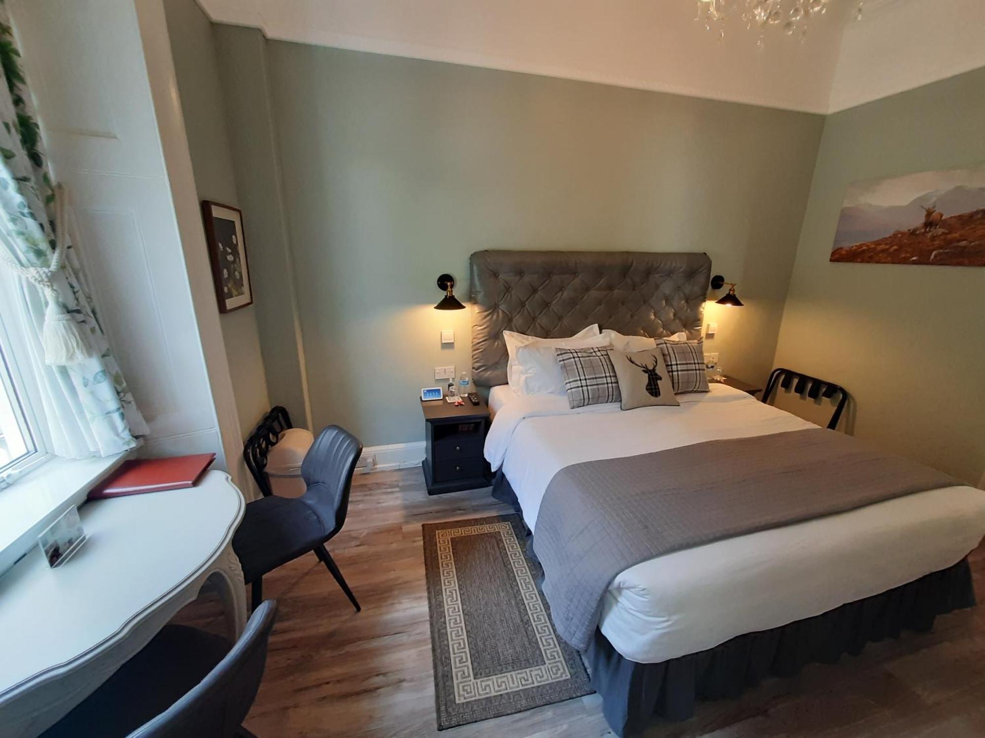 Highlander House Boutique Hotel Rothesay Exterior photo